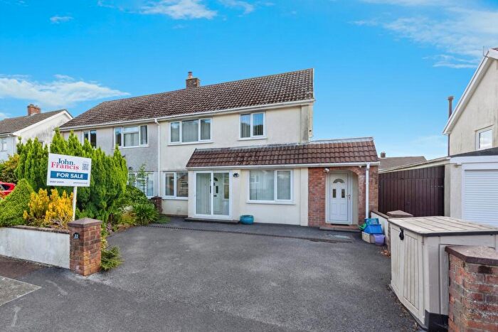 3 Bedroom Semi-Detached House For Sale In Heol Morfa Brenin, Johnstown, Carmarthen, Carmarthenshire, SA31