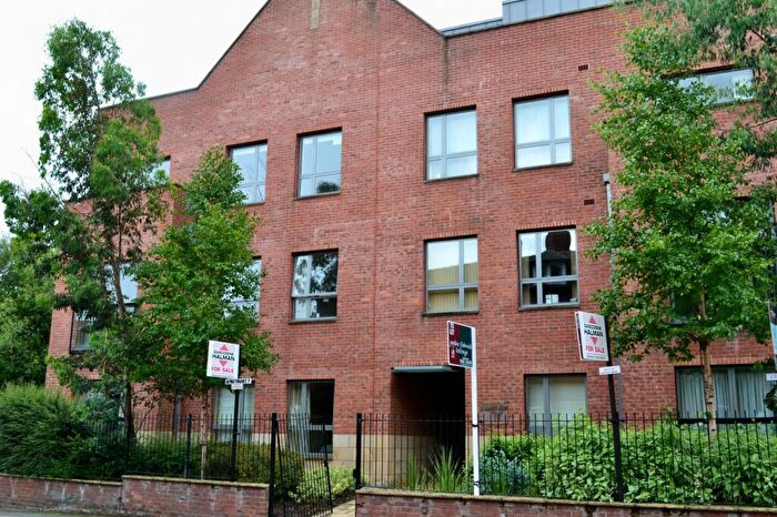 2 Bedroom Apartment To Rent In Bank Place, Green Lane, Wilmslow, SK9