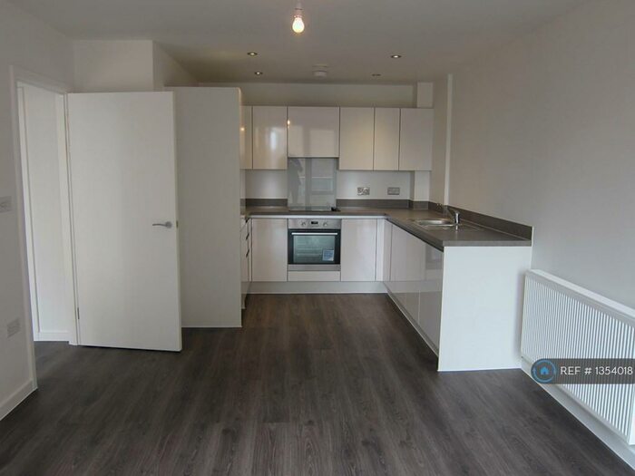 1 Bedroom Flat To Rent In Stour House, Maidenhead, SL6