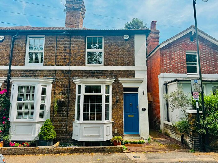 2 Bedroom Semi-Detached House To Rent In The Mall, Faversham, ME13