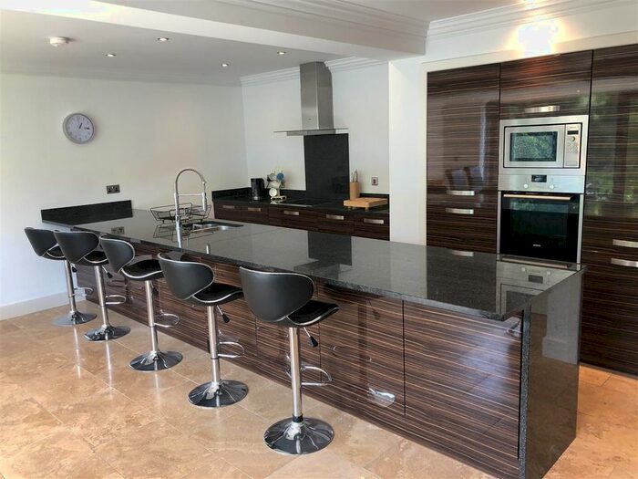 4 Bedroom Detached House To Rent In Anlaby House Estate, Beverley Road, Anlaby, HU10