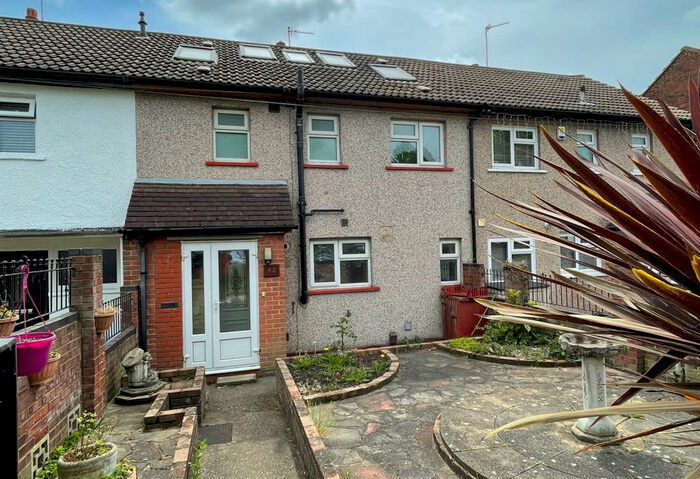 5 Bedroom Terraced House To Rent In Littlebrook Manorway, Dartford, Kent, DA1