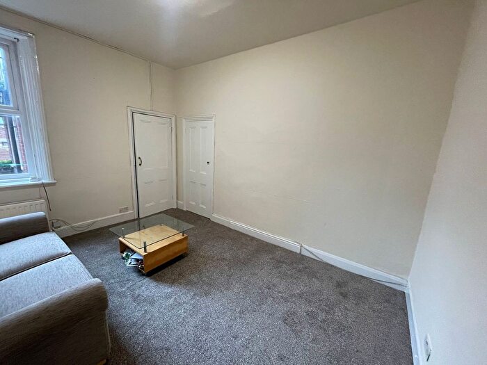 2 Bedroom Flat To Rent In Helmsley Road Sandyford, Newcastle Upon Tyne, NE2