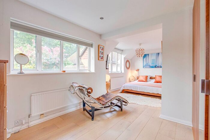 5 Bedroom Detached House For Sale In Spinfield Park, Marlow, SL7