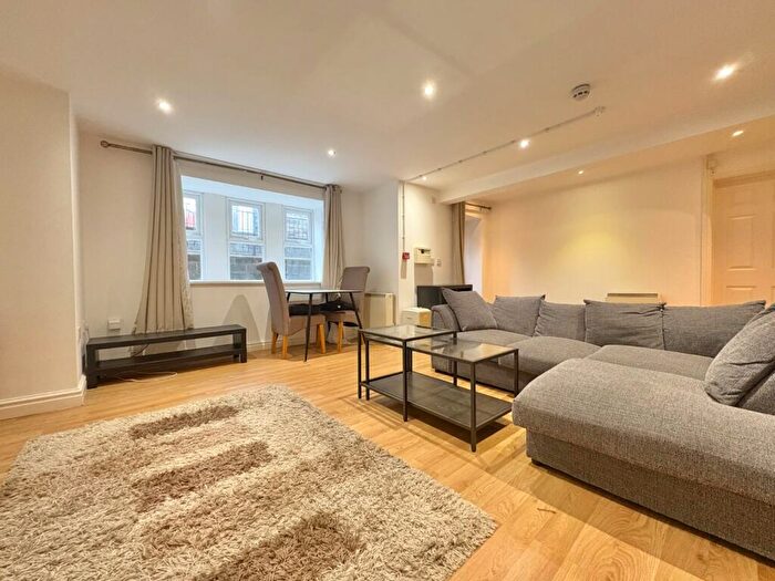 1 Bedroom Flat To Rent In Cardigan Road, Headingley, Leeds, LS6