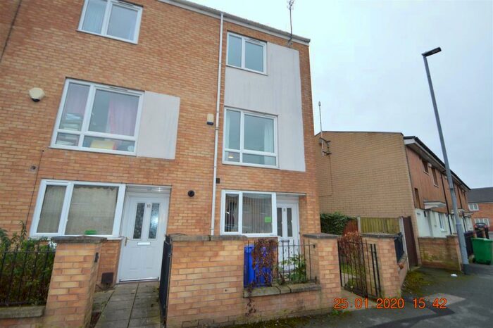4 Bedroom House To Rent In Haymarket Street, Ardwick, Manchester, M13