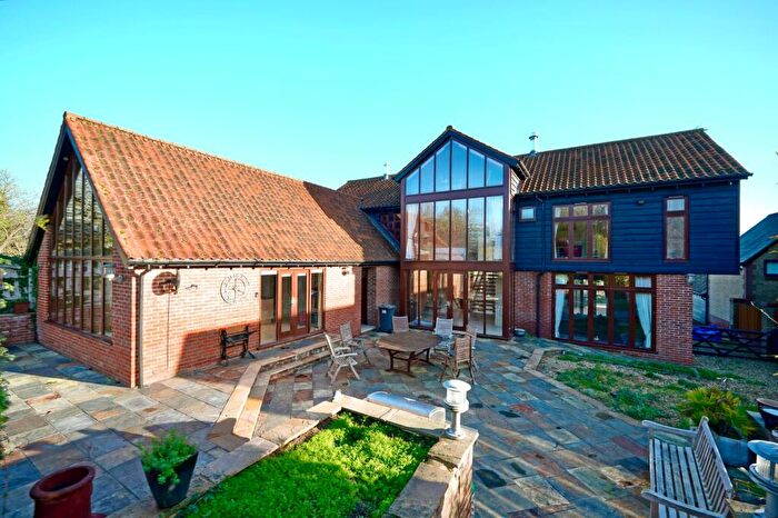 5 Bedroom Detached House For Sale In Illings Lane, Broughton, PE28