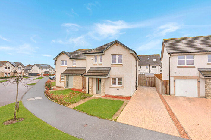 3 Bedroom Semi Detached House For Sale In James Young Avenue, Uphall Station, West Lothian, EH54