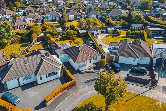 2 Bedroom Detached Bungalow For Sale In Waterford Drive, Little Neston, Neston, CH64