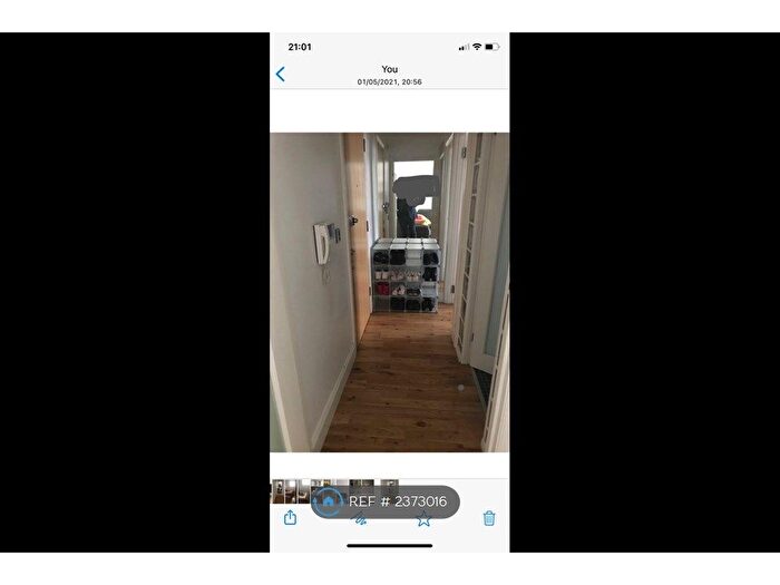 1 Bedroom Flat To Rent In Hamlyn House, Feltham, TW13