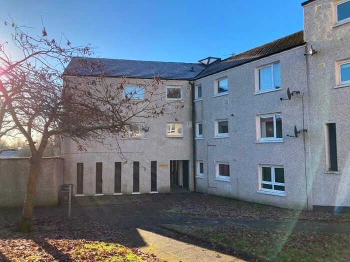 3 Bedroom Flat To Rent In Tarbolton Road, Cumbernauld, G67