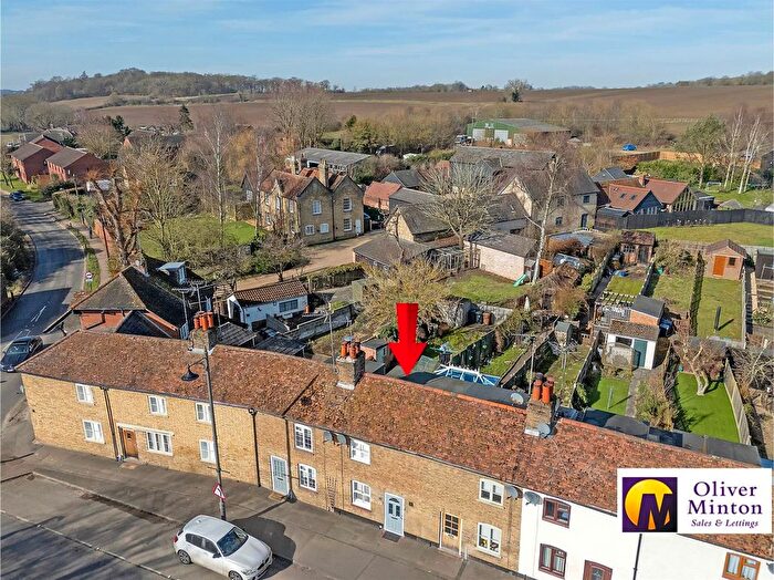 2 Bedroom Cottage For Sale In Cambridge Road, Wadesmill, Herts, SG12