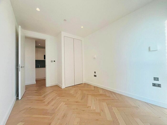 3 Bedroom Flat To Rent In Mentor House, Oberman Road, Dollis Hill, NW10