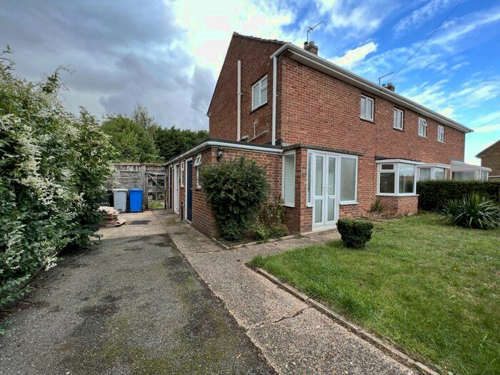 3 Bedroom Semi-Detached House To Rent In Carter Avenue, Broughton, NN14