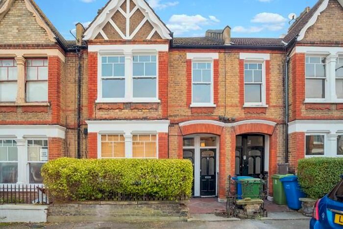 1 Bedroom Flat To Rent In Surrey Road, Peckham, London, SE15