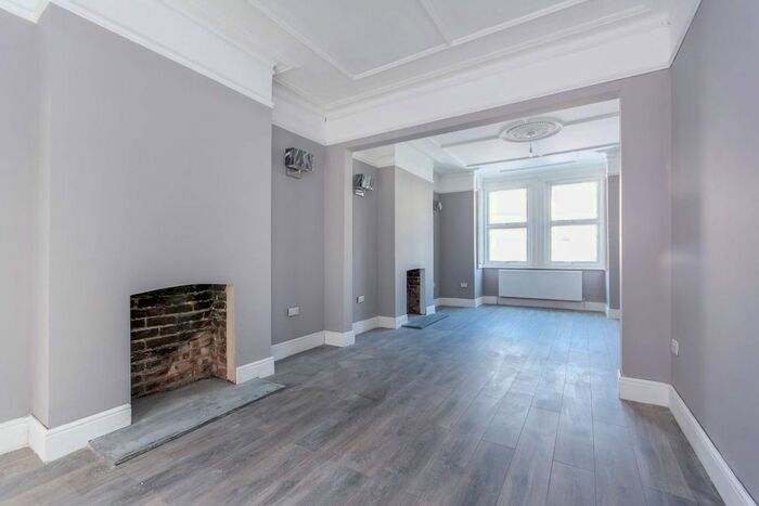 5 Bedroom Terraced House To Rent In Maldon Road, Acton, London, W3