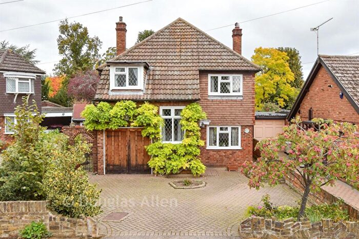 3 Bedroom Detached House For Sale In Abbey Court, Waltham Abbey, Essex, EN9