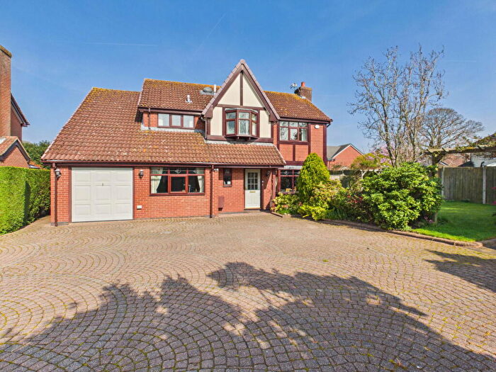 4 Bedroom Detached House For Sale In Meadow Close, Shavington, Crewe, CW2