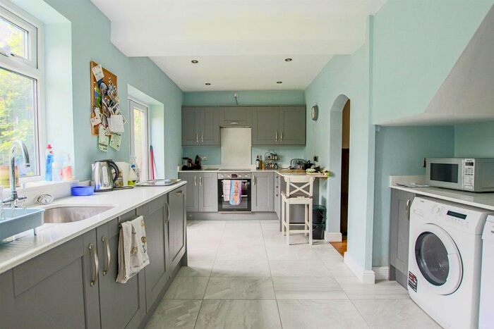 3 Bedroom Semi-Detached House To Rent In Radcliffe Park Road, Salford, M6