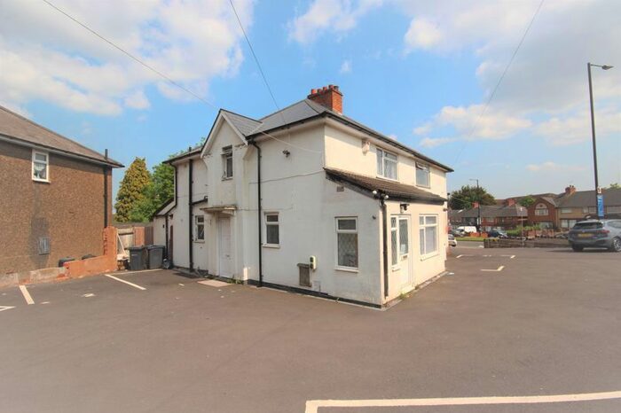 4 Bedroom Semi-Detached House To Rent In Alston Road, Bordesley Green, Birmingham, B9