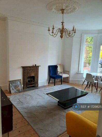 2 Bedroom Flat To Rent In Brockman Road, Folkestone, CT20