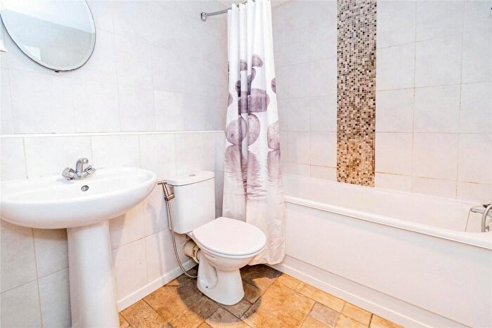 1 Bedroom Flat To Rent In Westridge Road, Southampton, Hampshire, SO17