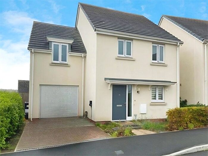 4 Bedroom Detached House To Rent In Penns Way, Kingsteignton, Devon., TQ12