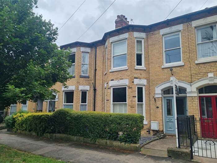 5 Bedroom Terraced House To Rent In Marlborough Avenue, Hull, HU5