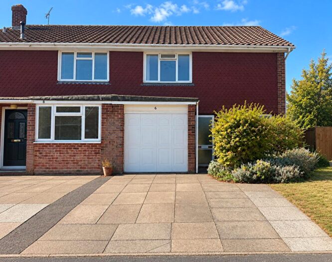 3 Bedroom Semi-Detached House To Rent In Southwick Close, Semi Detached, Winchester, SO22