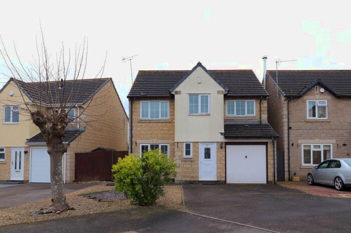 4 Bedroom Detached House To Rent In Thomas Stock Gardens, Abbeymead, Gloucester, GL4