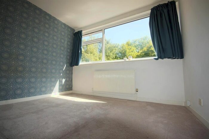 1 Bedroom Flat To Rent In Salisbury Close, Moseley, Birmingham, B13