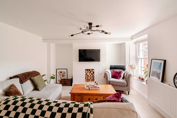 1 Bedroom Flat For Sale In Dean Lane, Southville, Bristol, BS3 - Photo 3