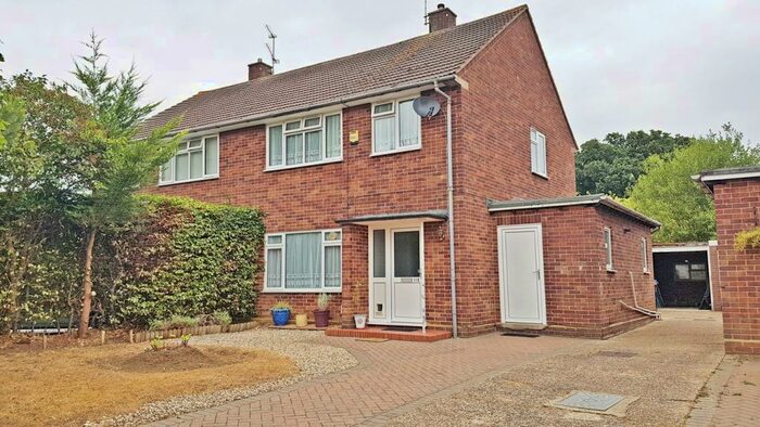 3 Bedroom Semi-Detached House To Rent In Boundary Lane, Welwyn Garden City, AL7
