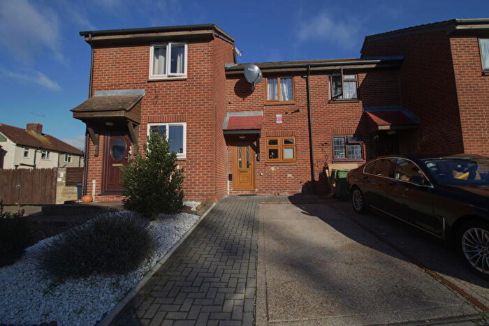 3 Bedroom Terraced House For Sale In Joyners Close, Dagenham, RM9