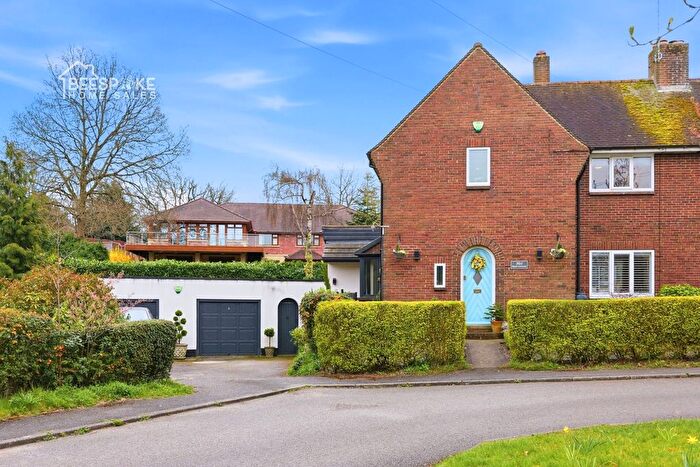 2 Bedroom Semi-detached House For Sale In Byron Crescent, Ravenshead, Nottingham, NG15