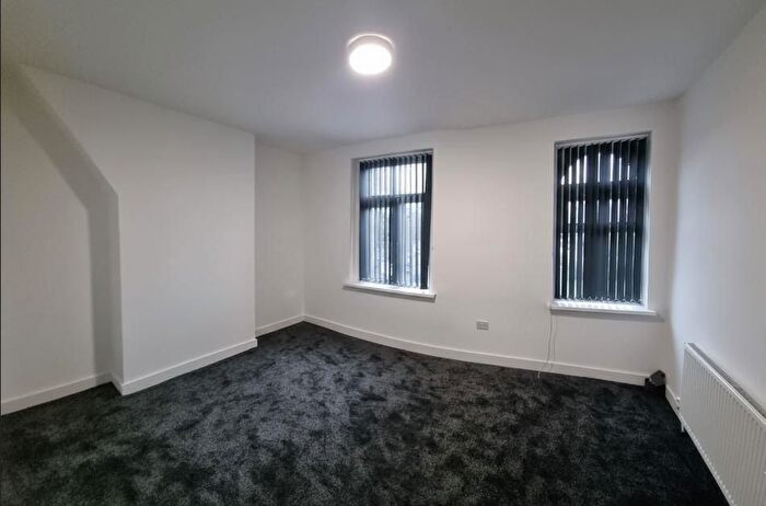 3 Bedroom Terraced House To Rent In Shirley Road, Manchester, M8