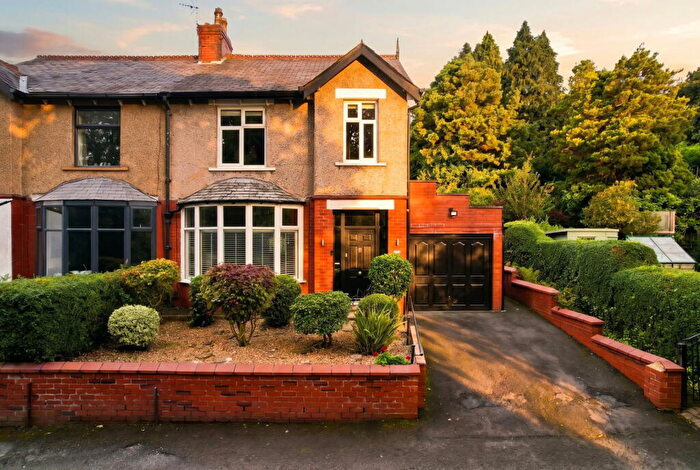3 Bedroom Semi Detached House For Sale In Grange Avenue, Great Harwood, Blackburn, BB6
