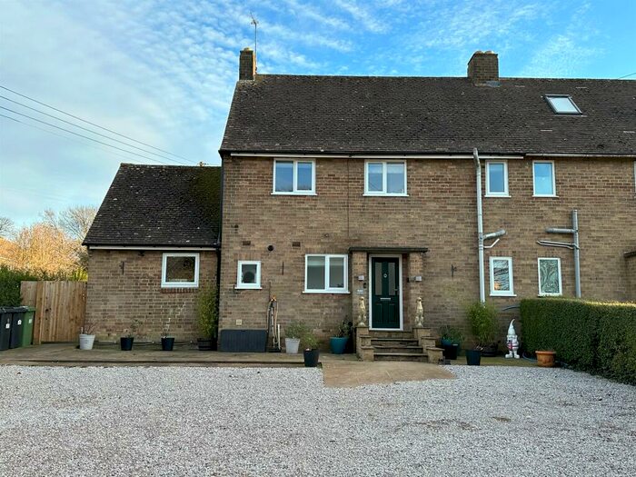 3 Bedroom Semi-Detached House For Sale In Stamford Road, South Luffenham, Oakham, LE15