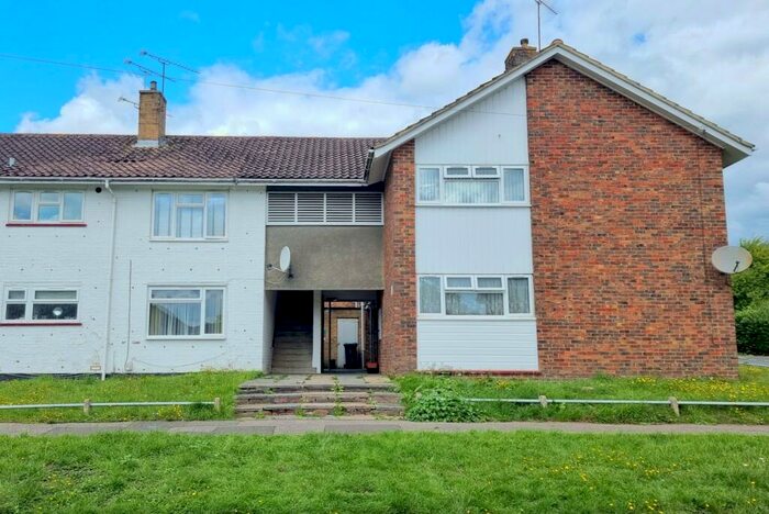 2 Bedroom Flat To Rent In Wakehurst Drive, Crawley, West Sussex., RH10