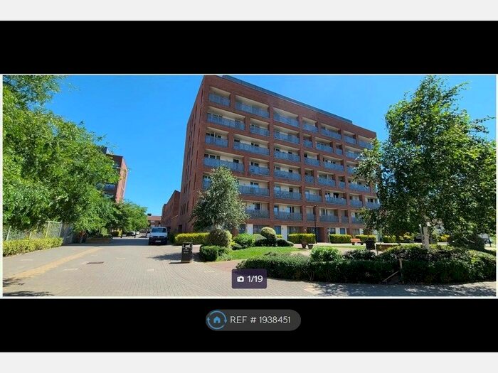 2 Bedroom Maisonette To Rent In Canning Town, London, E16