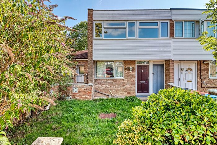 3 Bedroom End Terrace House For Sale In Rannoch Close, Bletchley, Milton Keynes, Buckinghamshire, MK2
