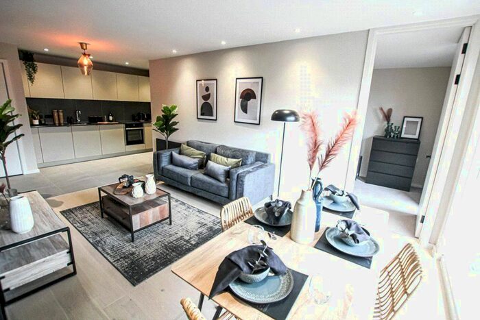 1 Bedroom Flat To Rent In City Gardens, 3B Spinners Way, Castlefield M15