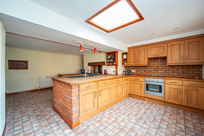 5 Bedroom Detached House For Sale In Yatton, Ross-on-wye, Herefordshire, HR9