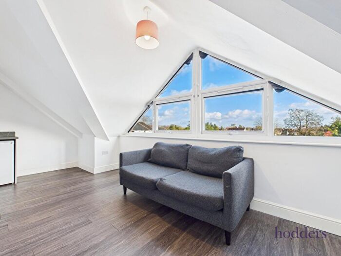 1 Bedroom Apartment To Rent In Chertsey, Surrey, KT16