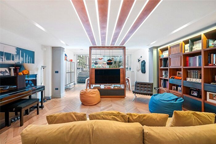 4 Bedroom Terraced House To Rent In Vicarage Gate, London, W8