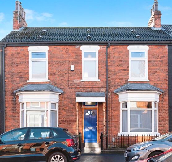 3 Bedroom End Of Terrace House For Sale In Thoresby Street, Hull, HU5