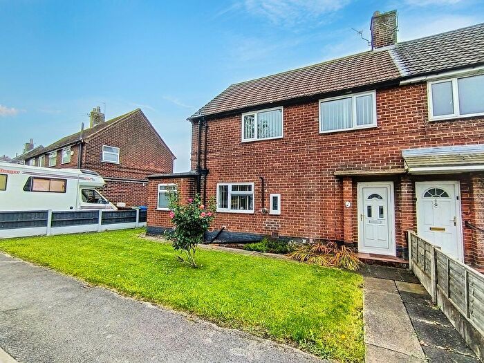 3 Bedroom Semi-detached House For Sale In Lee Lane, Abram, Wigan, WN2