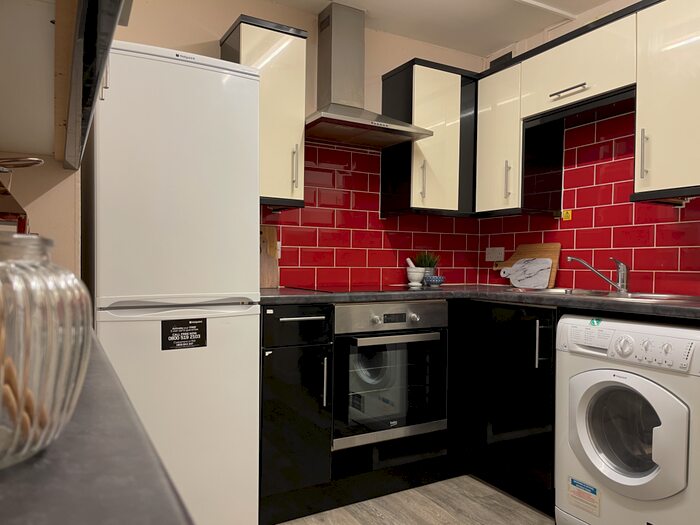 2 Bedroom Apartment To Rent In Apt. Cathedral Street Apartments, Lincoln, LN2