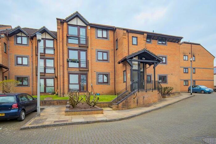 1 Bedroom Flat To Rent In Beaufort Heights, St. George, Bristol, BS5