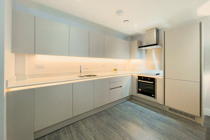 2 Bedroom Apartment To Rent In The Hallmark, Green Quarter, Manchester, M4
